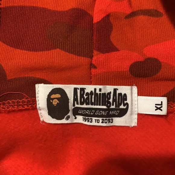 Bape red shark hoodie - Picture 2 of 6